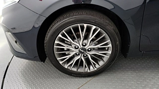KIA K3 2024