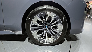 BMW 7-SERIES G70 2023