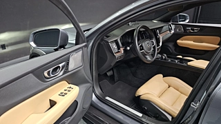 VOLVO V60 CROSS COUNTRY 2021