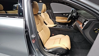 VOLVO V60 CROSS COUNTRY 2021