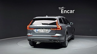 VOLVO V60 CROSS COUNTRY 2021