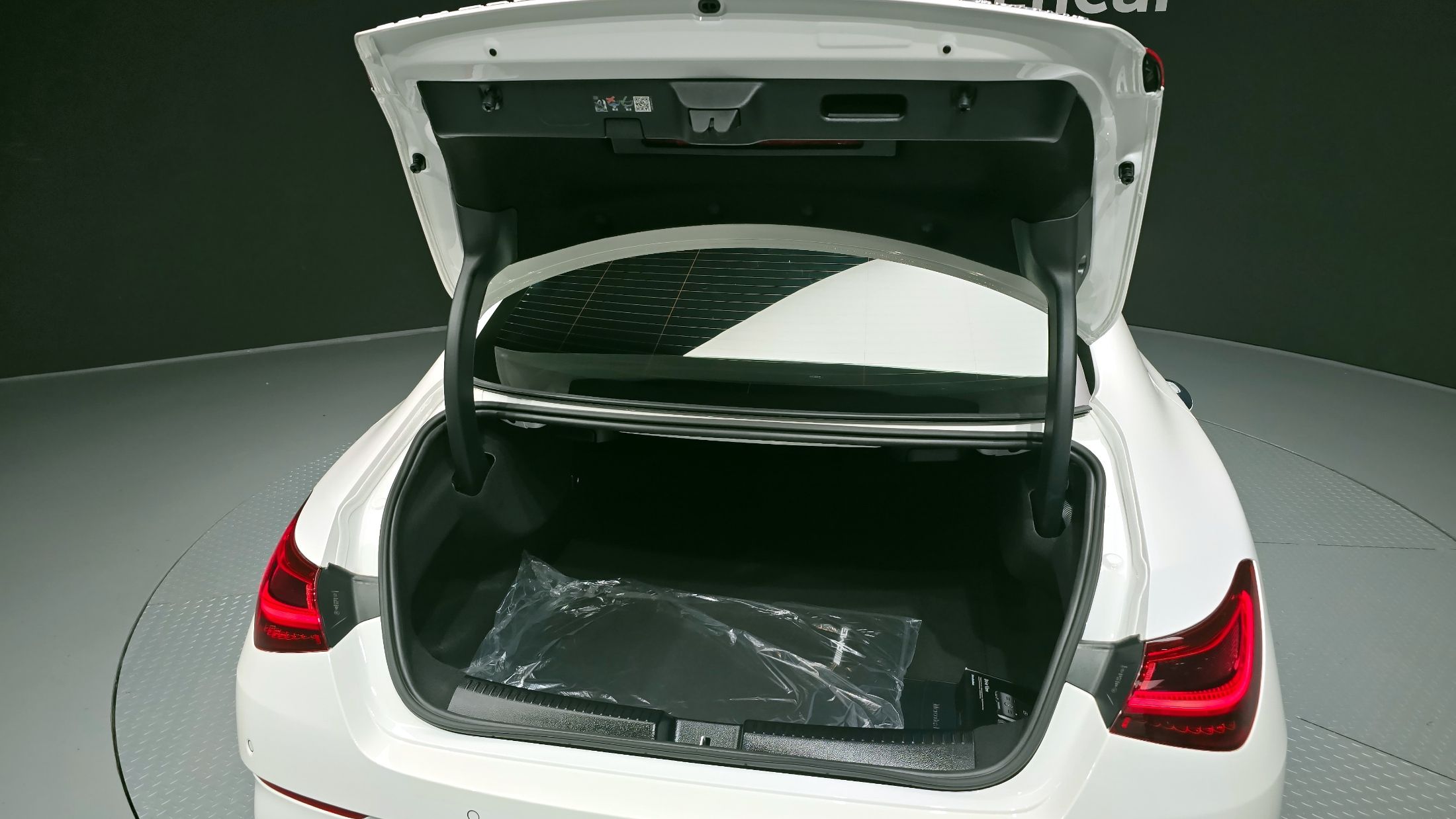 MERCEDES BENZ CLA-CLASS C118 2024