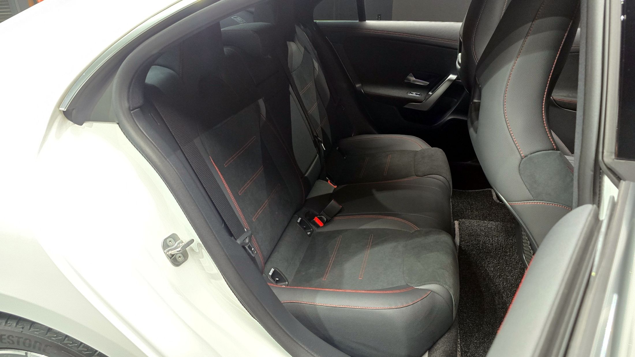 MERCEDES BENZ CLA-CLASS C118 2024