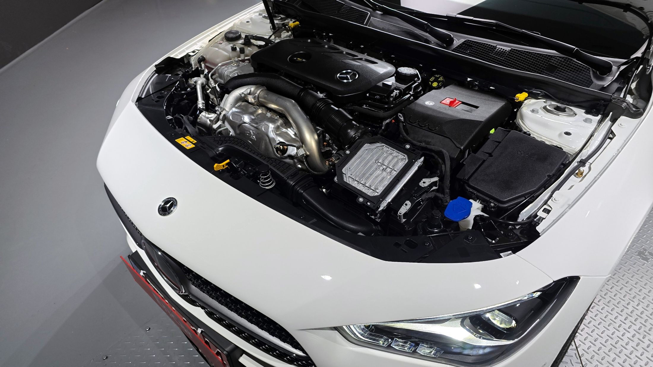 MERCEDES BENZ CLA-CLASS C118 2024