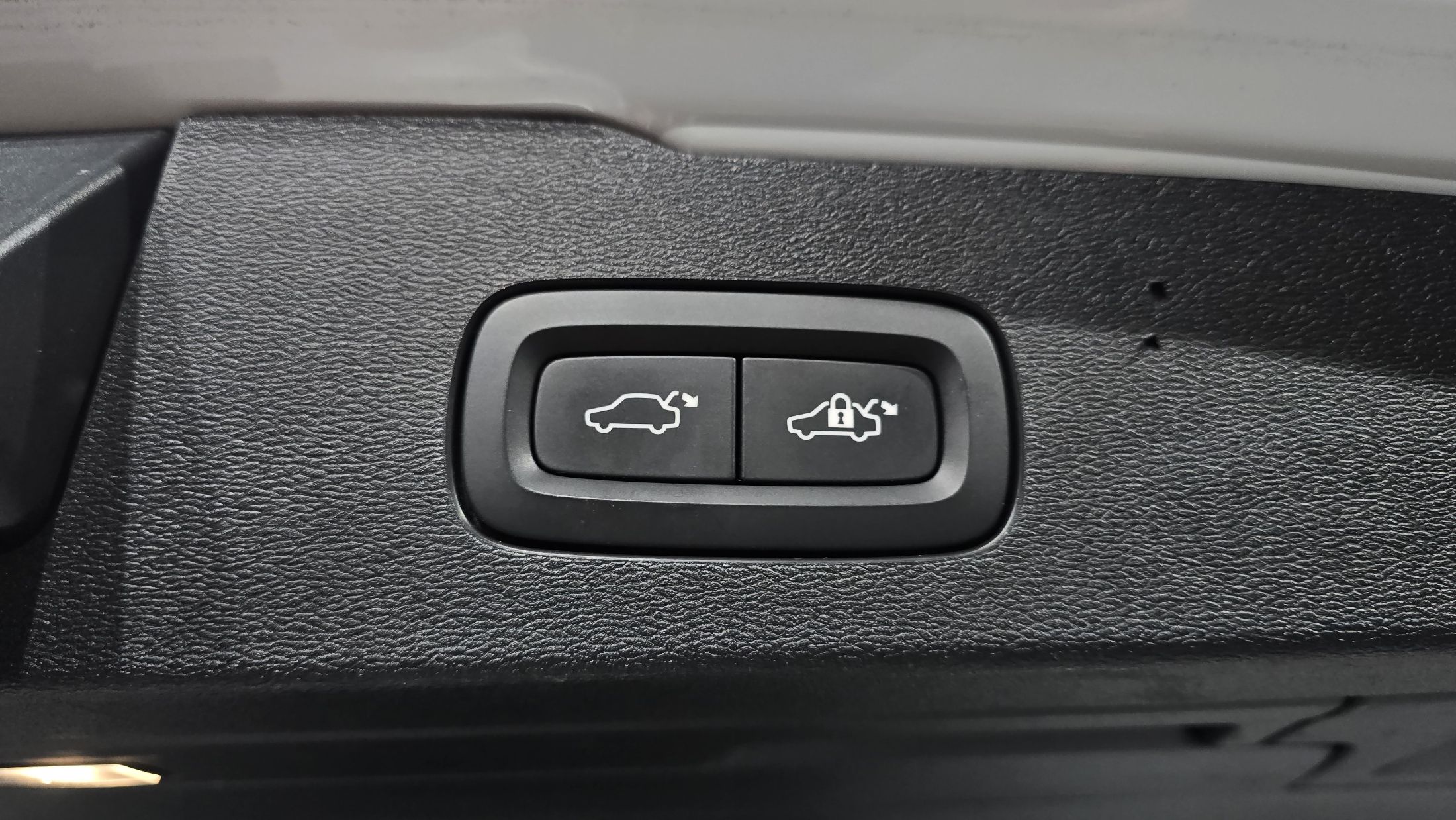 VOLVO V60 CROSS COUNTRY 2020