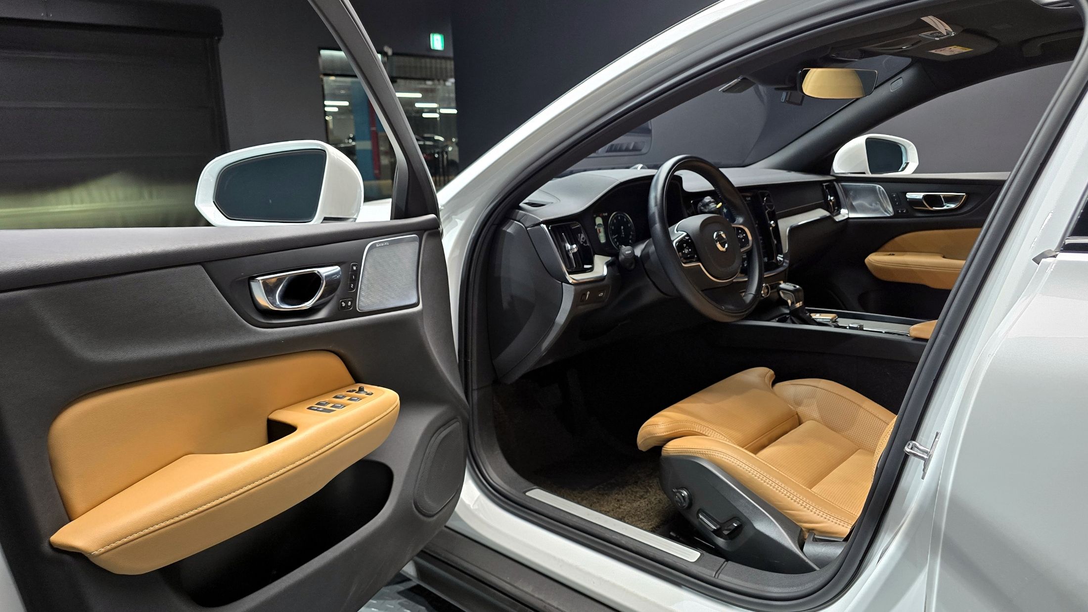 VOLVO V60 CROSS COUNTRY 2020