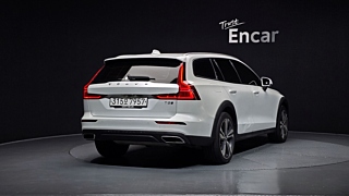 VOLVO V60 CROSS COUNTRY 2020