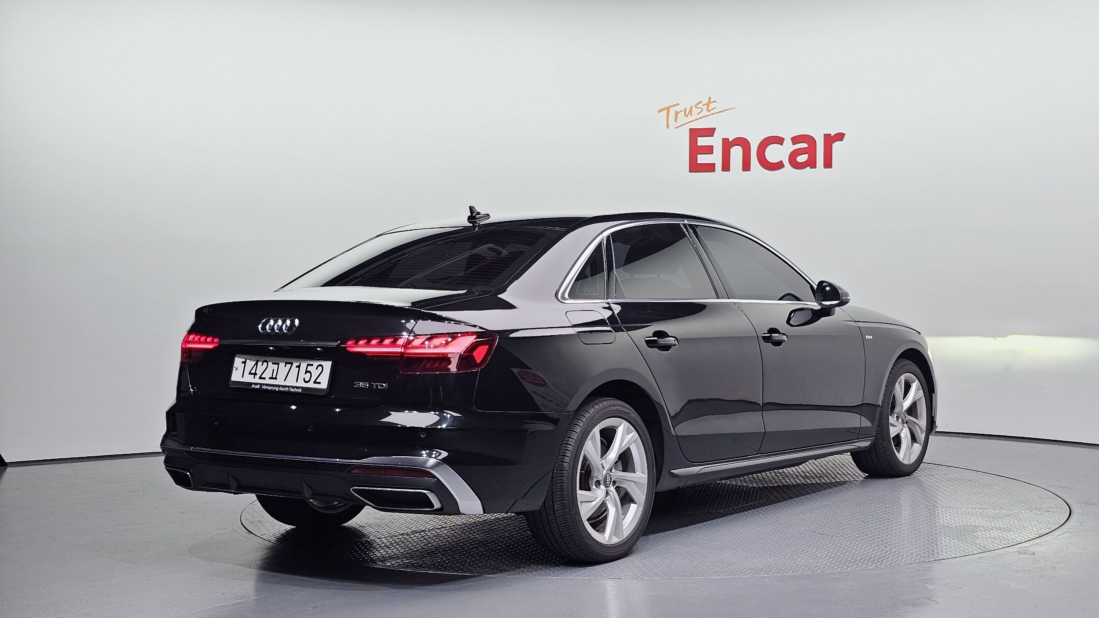 AUDI A4 B9 2021