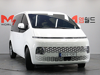 HYUNDAI STARIA 2025
