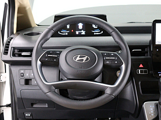 HYUNDAI STARIA 2025