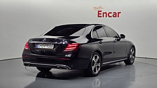 MERCEDES BENZ E-CLASS W213 2019