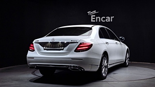 MERCEDES BENZ E-CLASS W213 2020