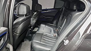 BMW 5-SERIES G30 2018