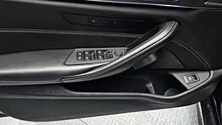 BMW 5-SERIES G30 2018