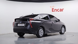 TOYOTA PRIUS 2016