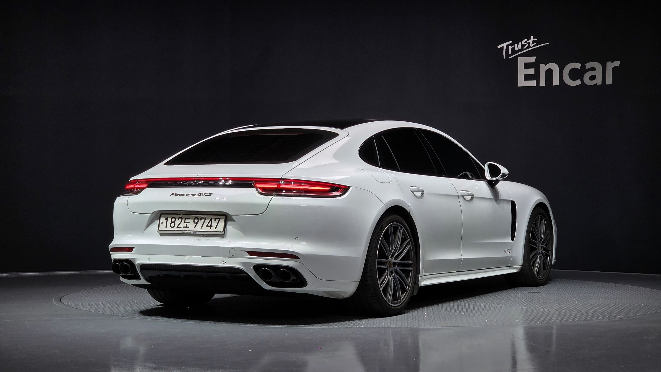 PORSCHE PANAMERA 971 2020