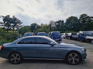 MERCEDES BENZ E-CLASS W213 2020
