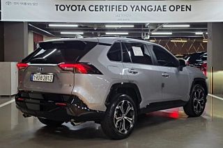 TOYOTA RAV4 2024