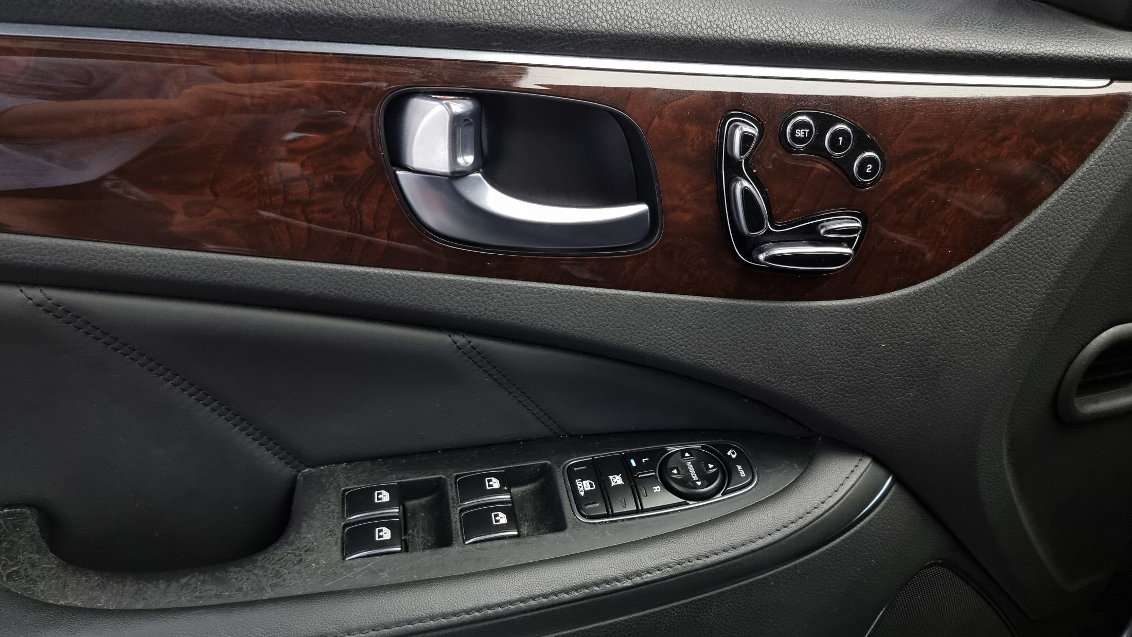HYUNDAI EQUUS NEW 2013