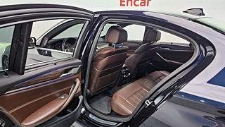 BMW 5-SERIES G30 2020