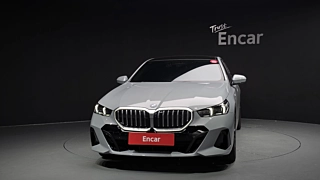 BMW 5-SERIES G60 2025