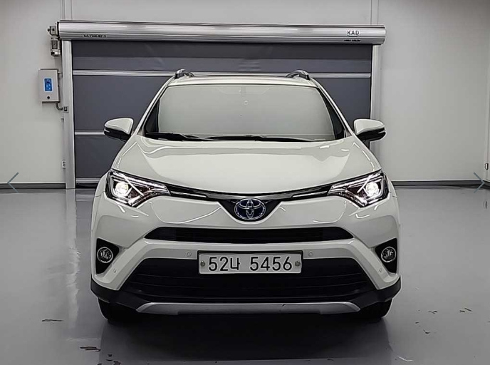 TOYOTA RAV4 2018