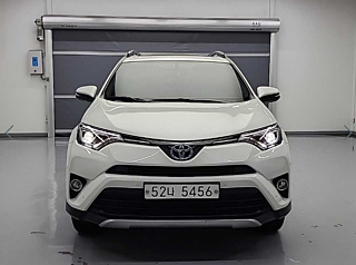 TOYOTA RAV4 2018