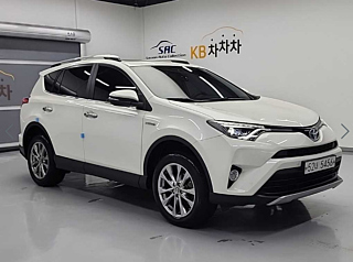 TOYOTA RAV4 2018