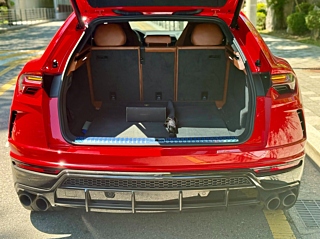 LAMBORGHINI URUS 2021