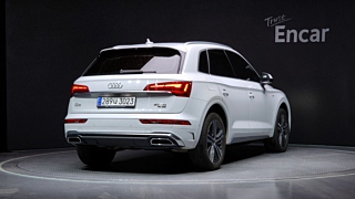 AUDI Q5 FY 2022