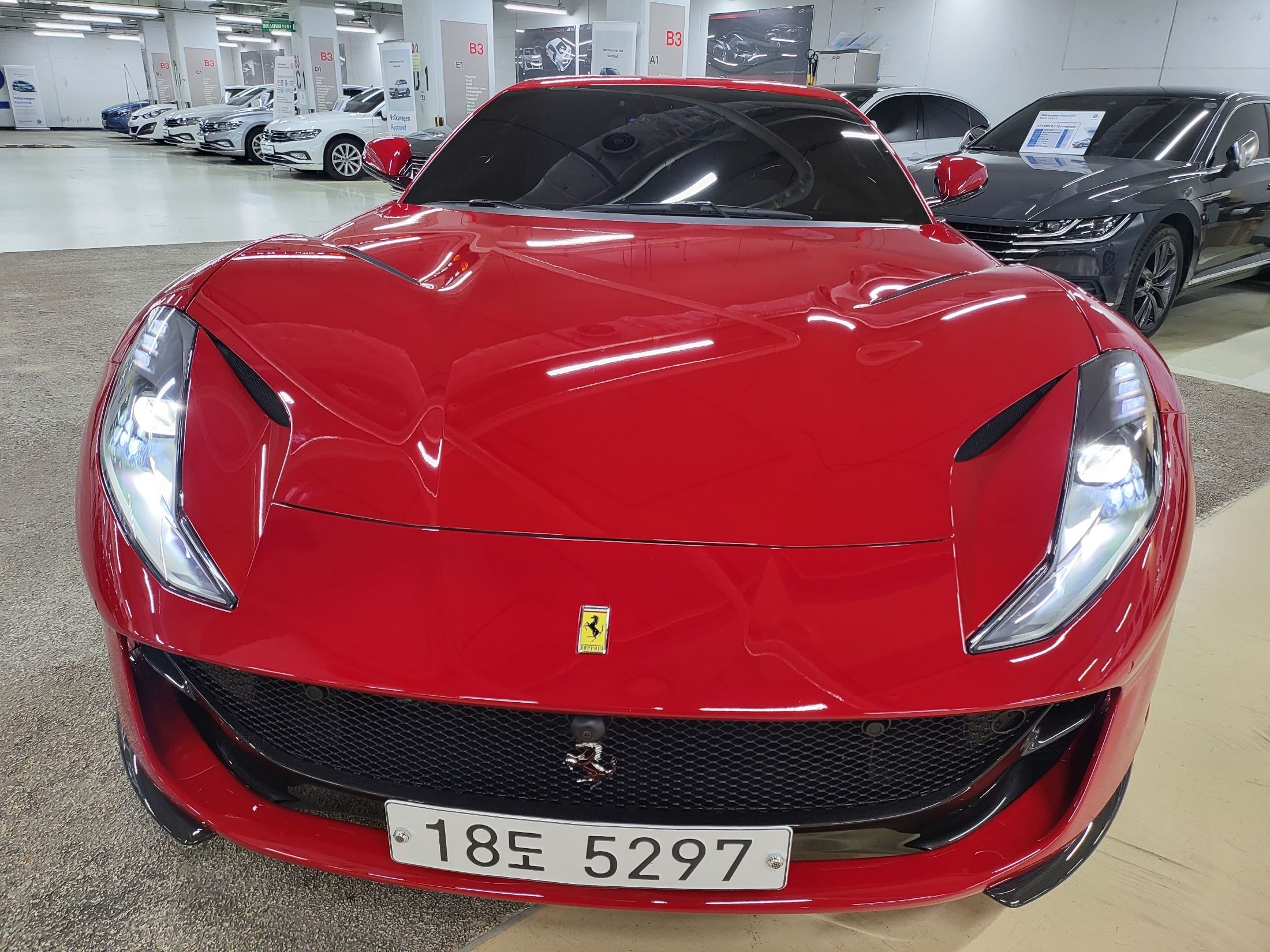 FERRARI 812 SUPER FAST 2019