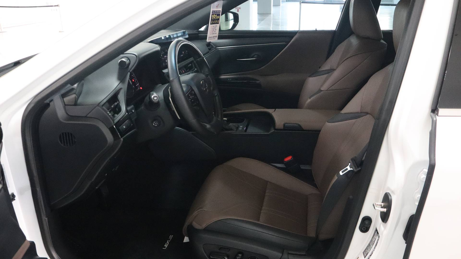 LEXUS ES300H 2024