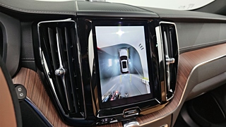VOLVO XC60 2024