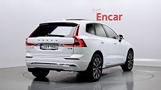 VOLVO XC60 2024