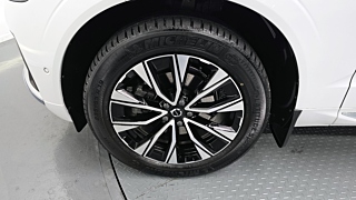 VOLVO XC60 2024