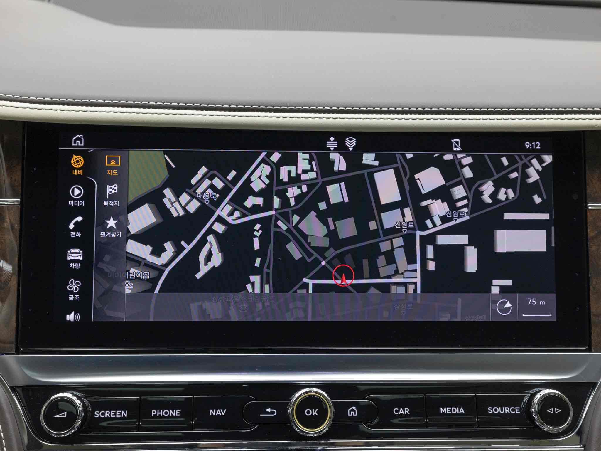 BENTLEY FLYING SPUR 2024
