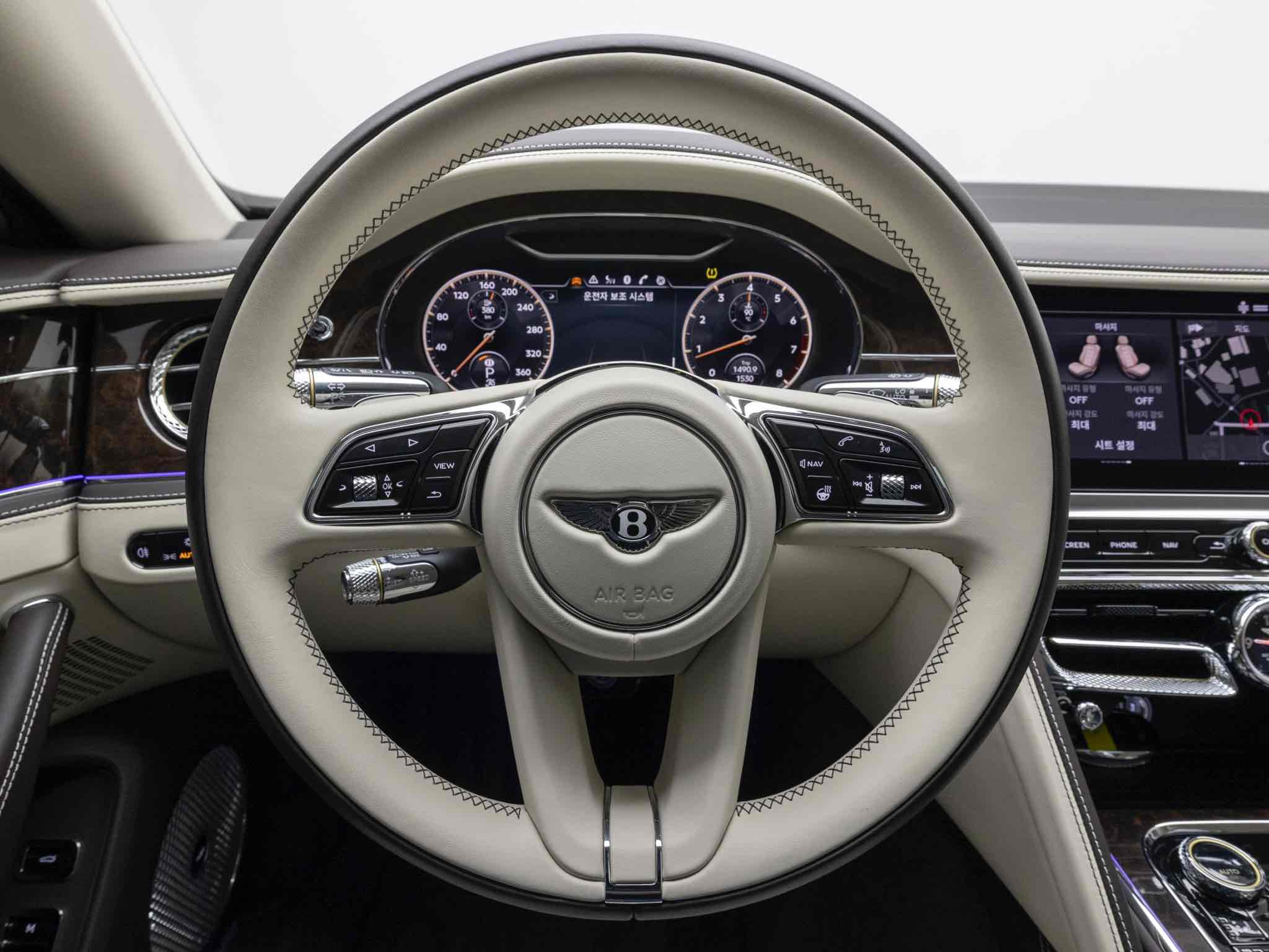 BENTLEY FLYING SPUR 2024