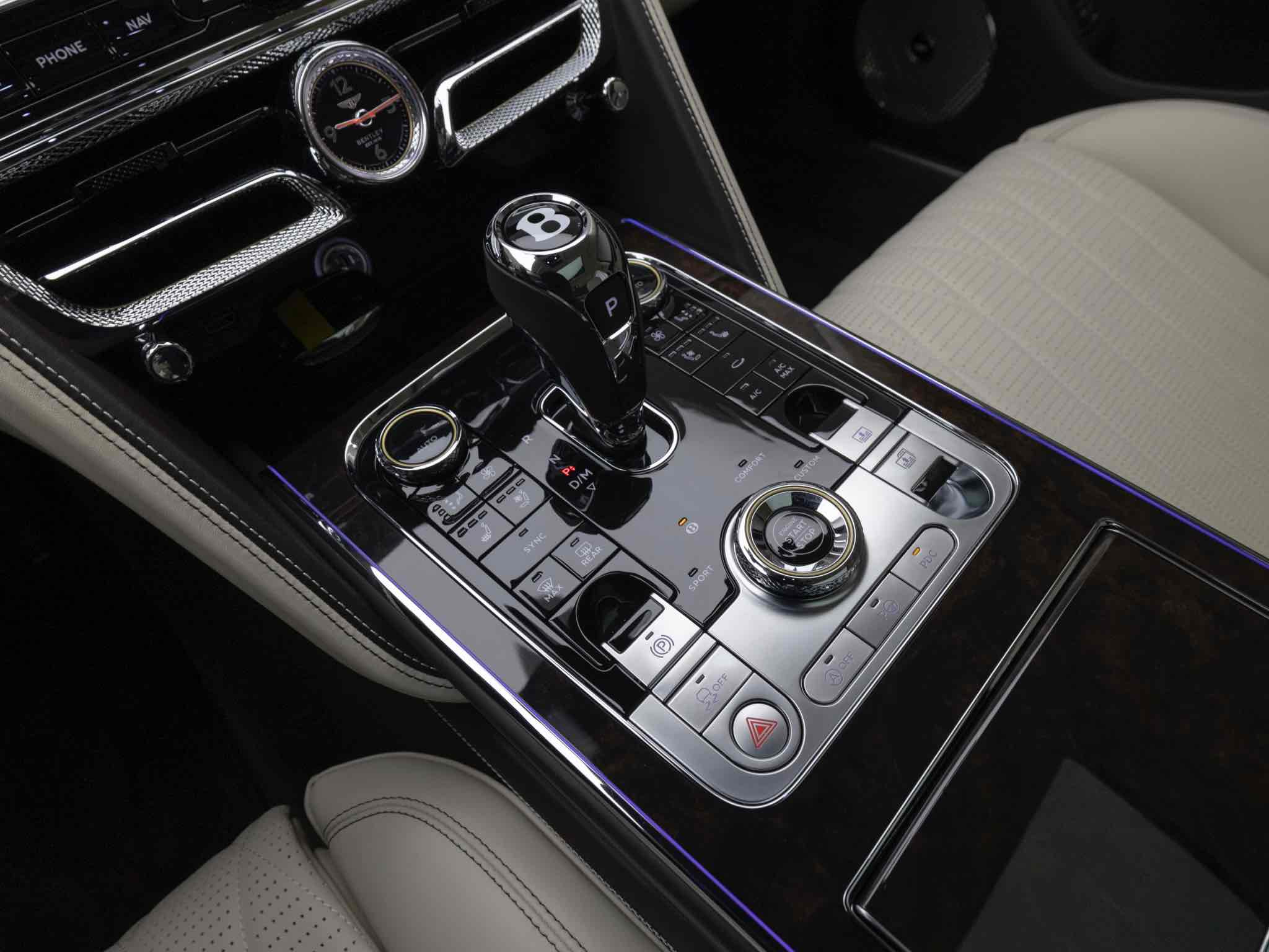 BENTLEY FLYING SPUR 2024