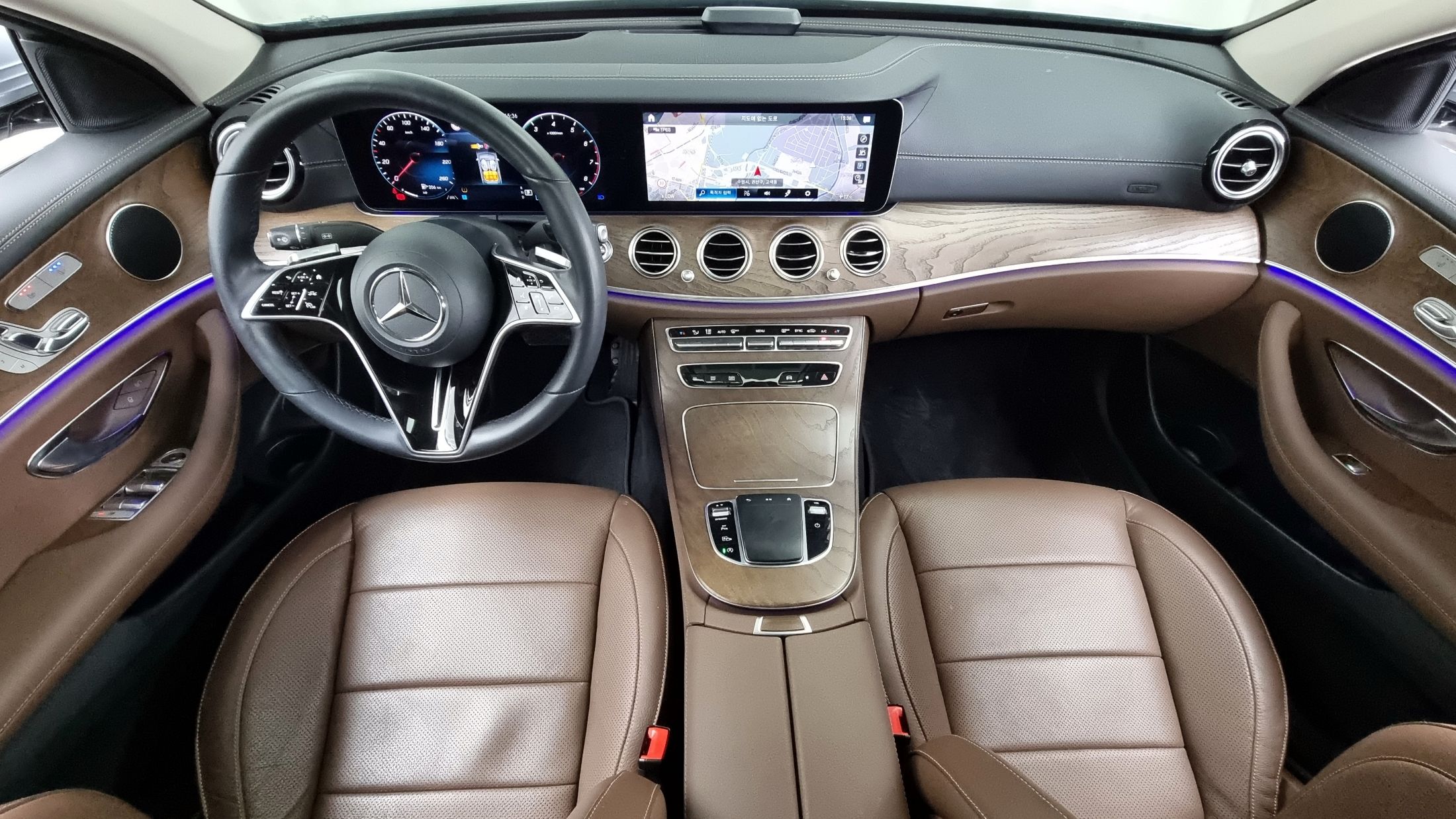 MERCEDES BENZ E-CLASS W213 2021