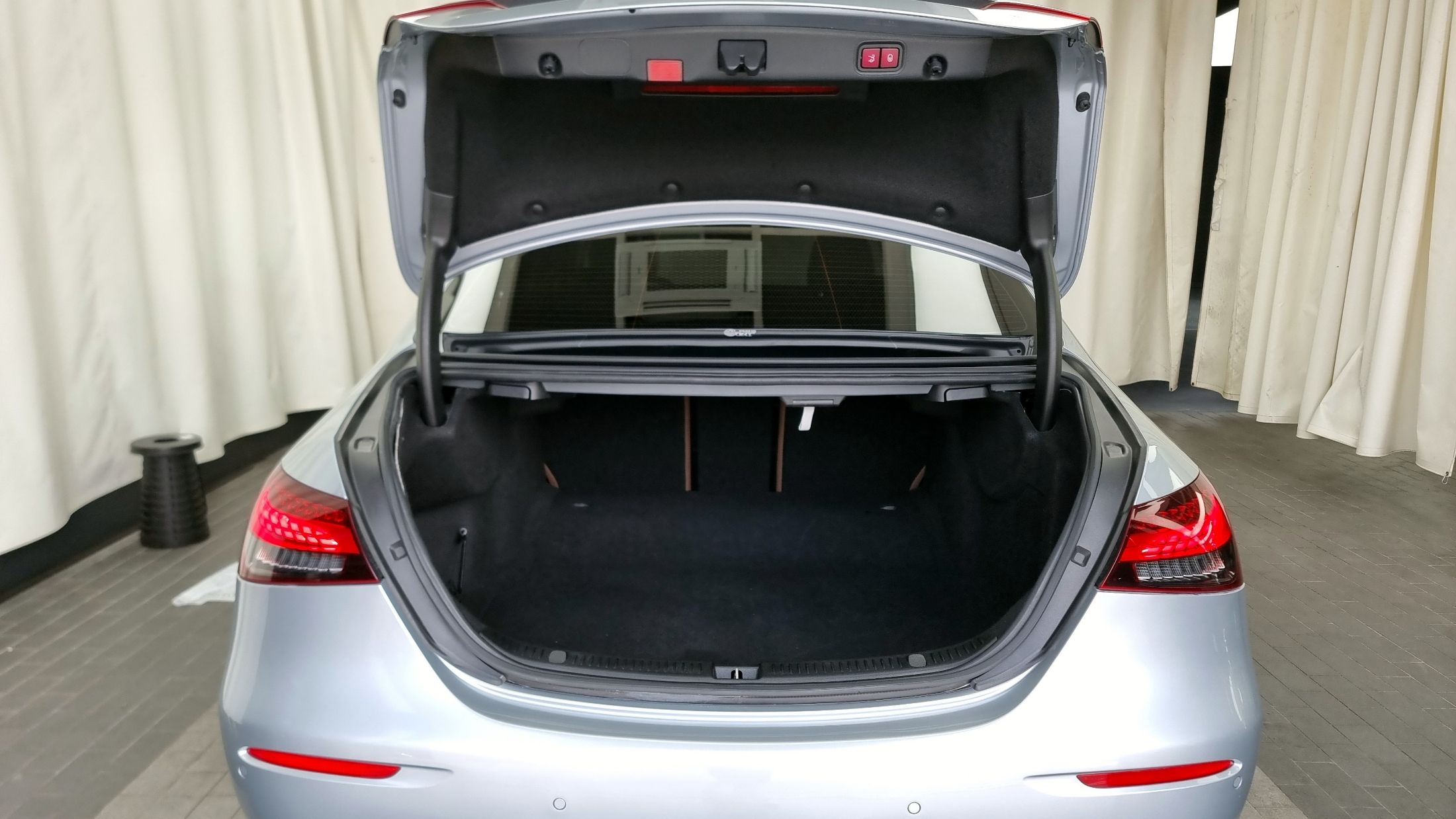 MERCEDES BENZ E-CLASS W213 2021