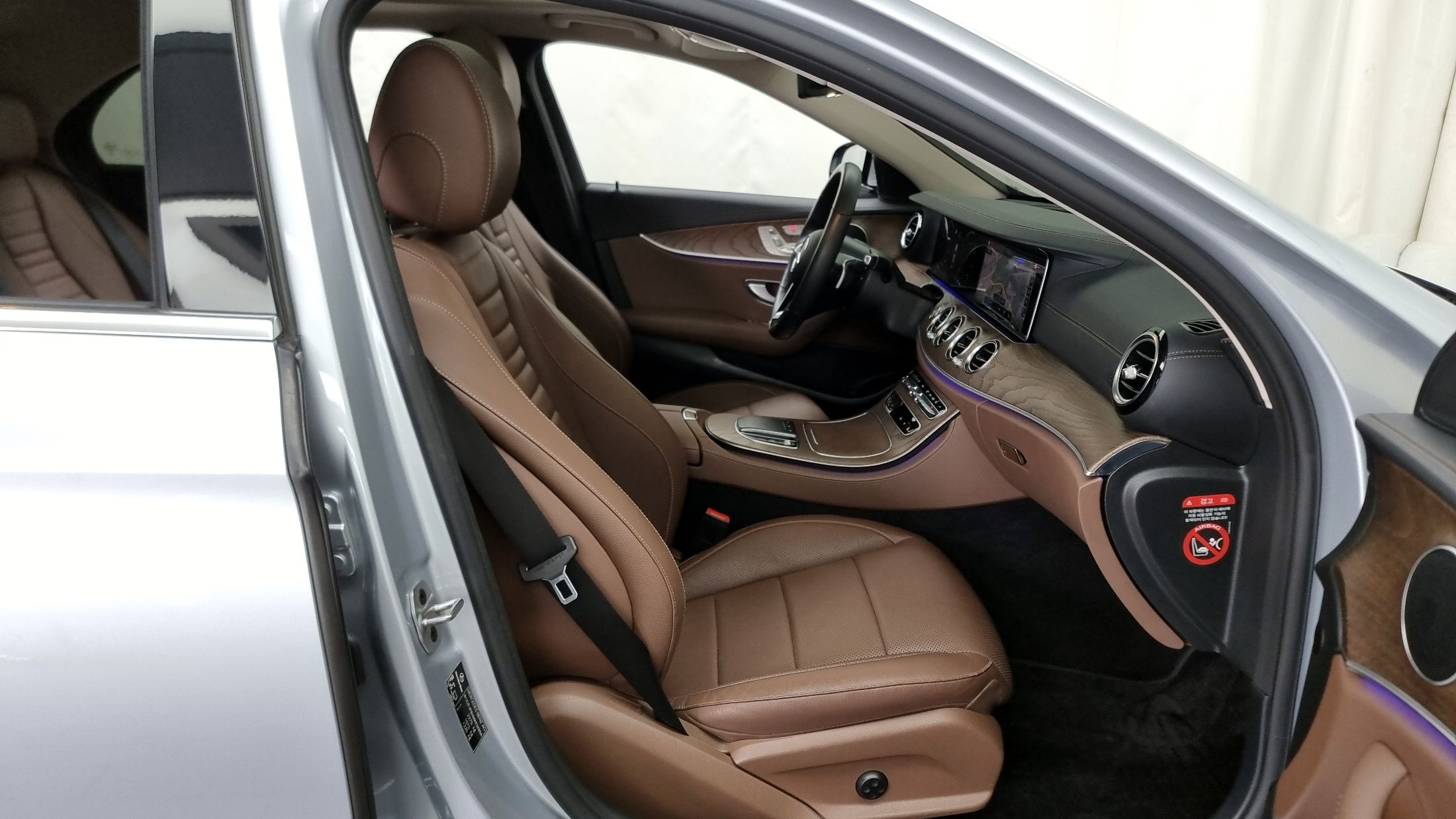MERCEDES BENZ E-CLASS W213 2021