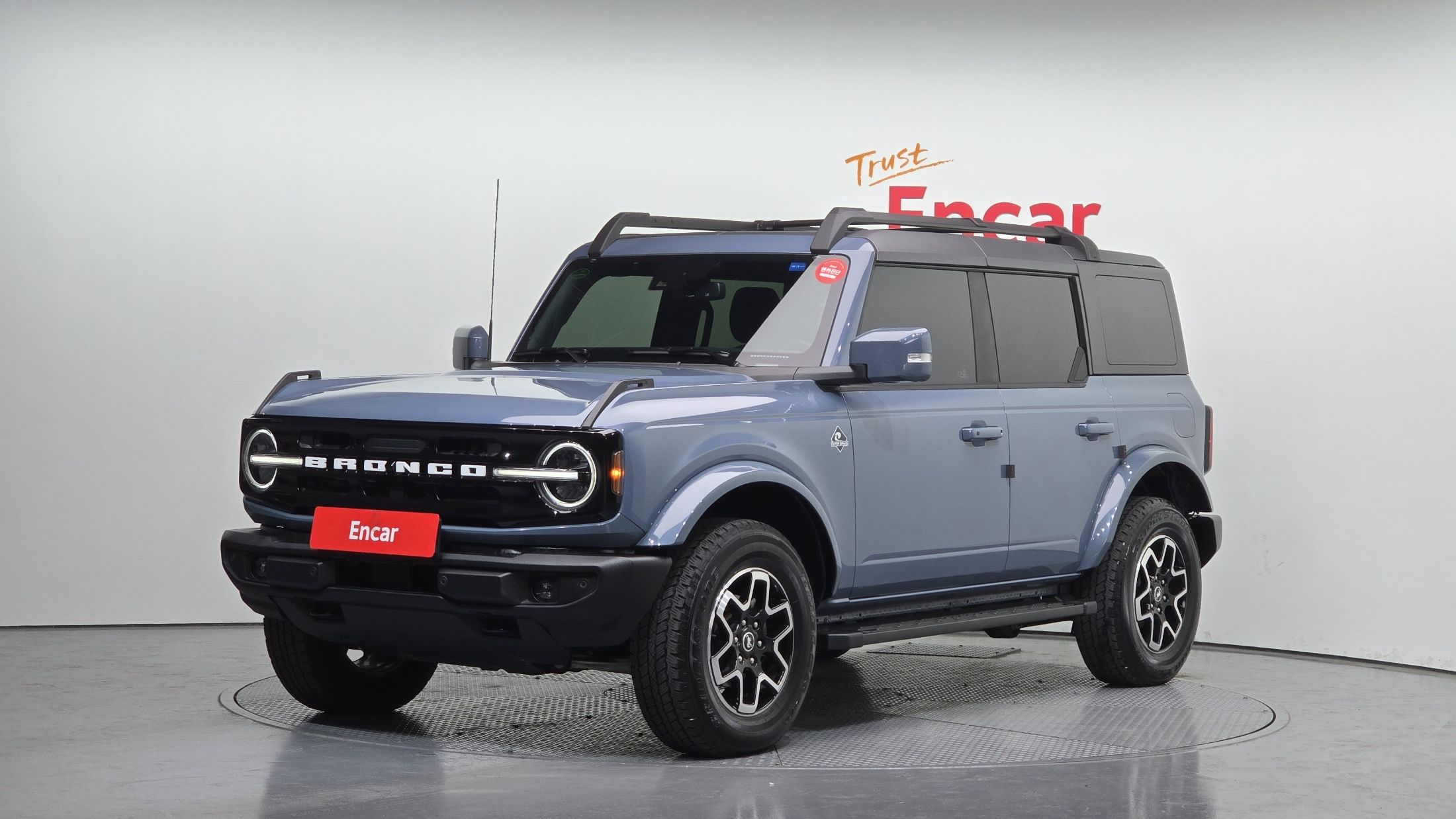 FORD BRONCO