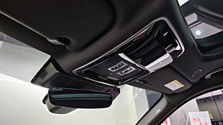 LAND ROVER RANGE ROVER VELAR 2023