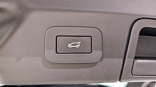 LAND ROVER RANGE ROVER VELAR 2023