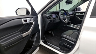 FORD EXPLORER 2023