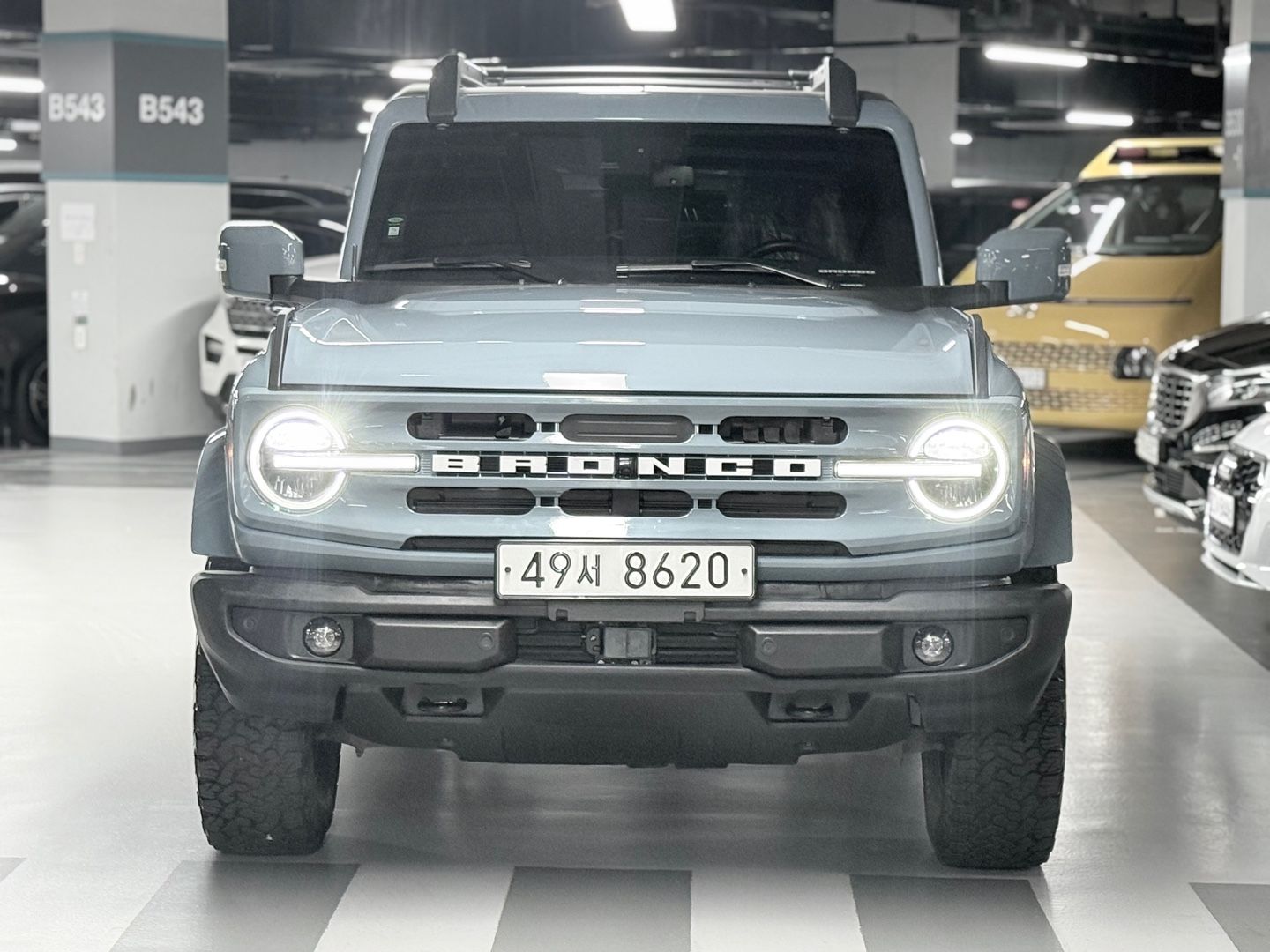 FORD BRONCO