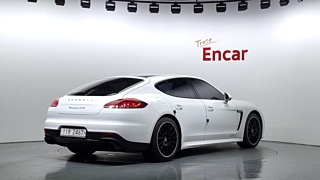 PORSCHE PANAMERA 2015