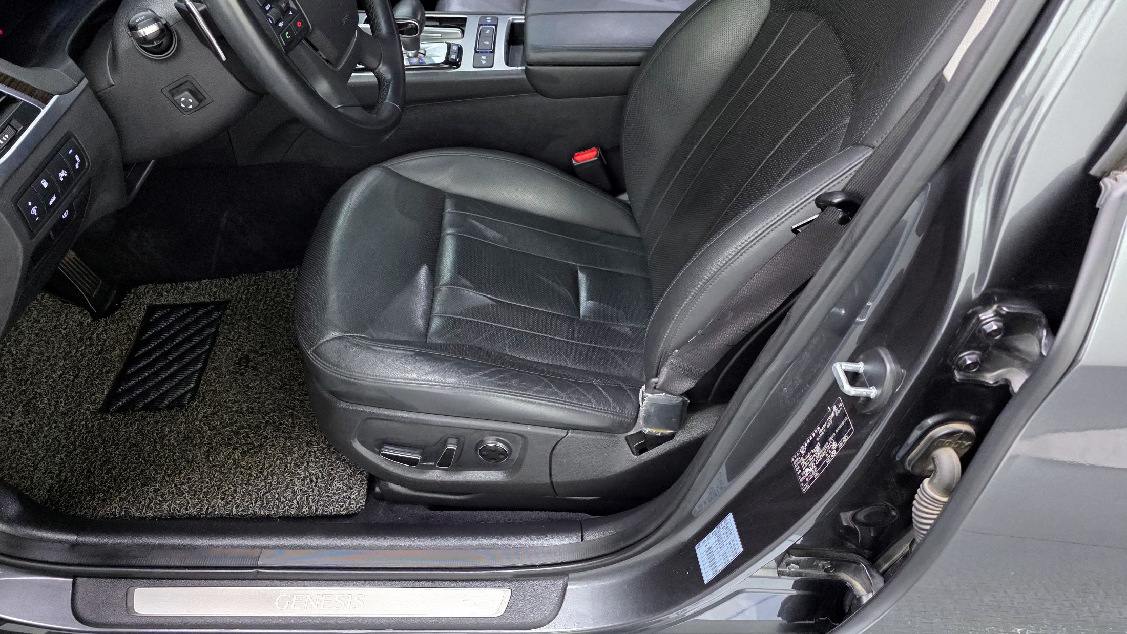 GENESIS G80 2017