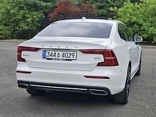 VOLVO S60  3 GENERATION B5 Insignia 2020