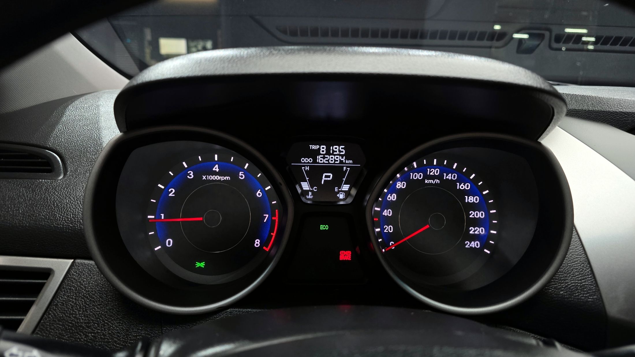 HYUNDAI AVANTE MD 2012